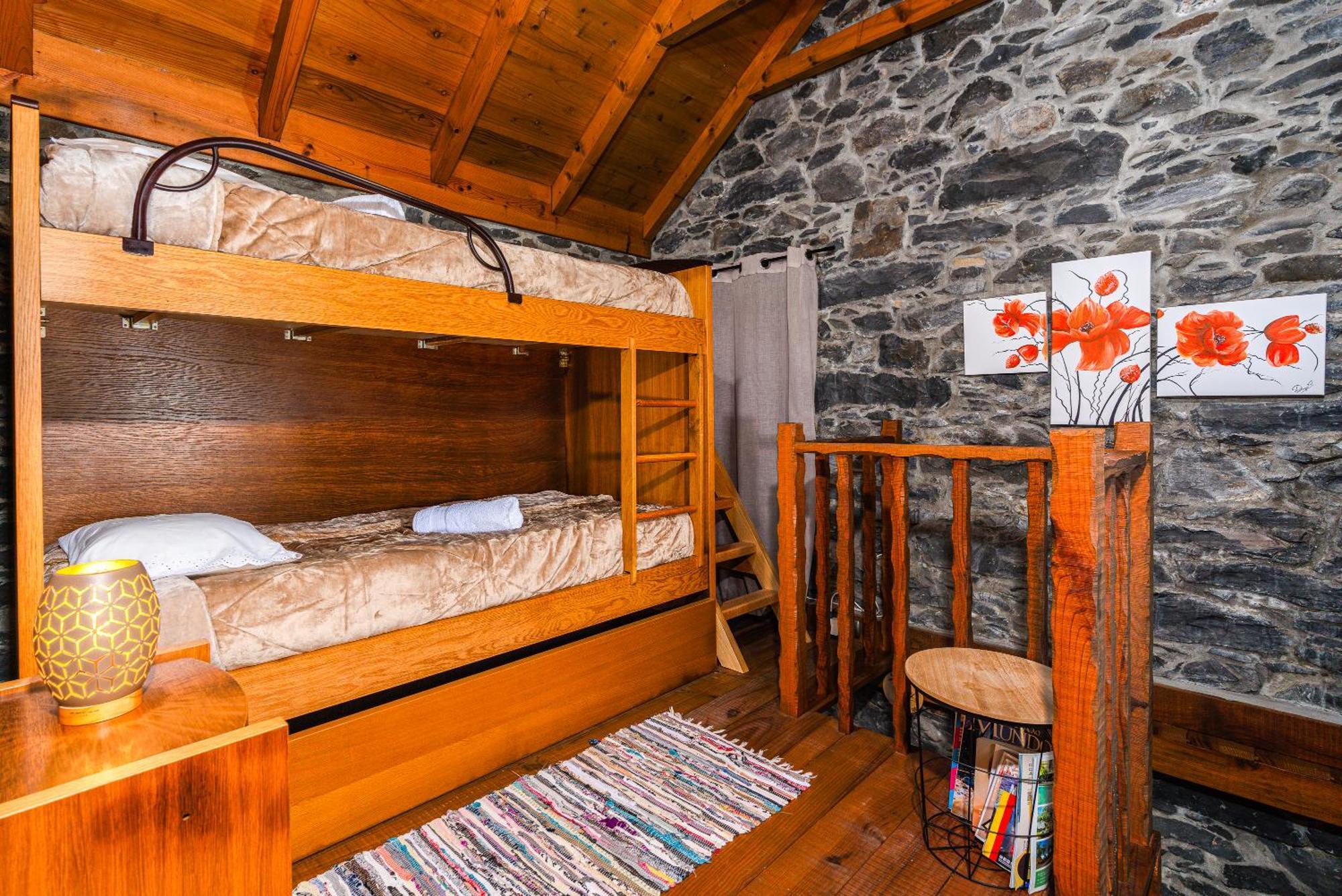King'S House - Centennial House Ribeira do Raposo Bagian luar foto